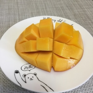 綺麗なマンゴーの切り方
